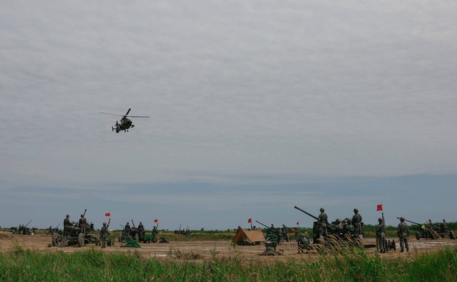 Việt Nam dùng Su-22 làm mục tiêu cho pháo phòng không tập ngắm bắn - Ảnh 1.