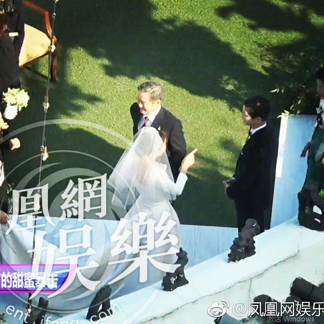 [TRỰC TIẾP TỪ HÀN QUỐC] Siêu đám cưới Song Hye Kyo - Song Joong Ki: Cô dâu chú rể tươi rói bên dàn khách mời hạng A - Ảnh 40.