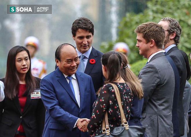 Những hình ảnh đầu tiên của Thủ tướng Canada Justin Trudeau ở Hà Nội - Ảnh 8.