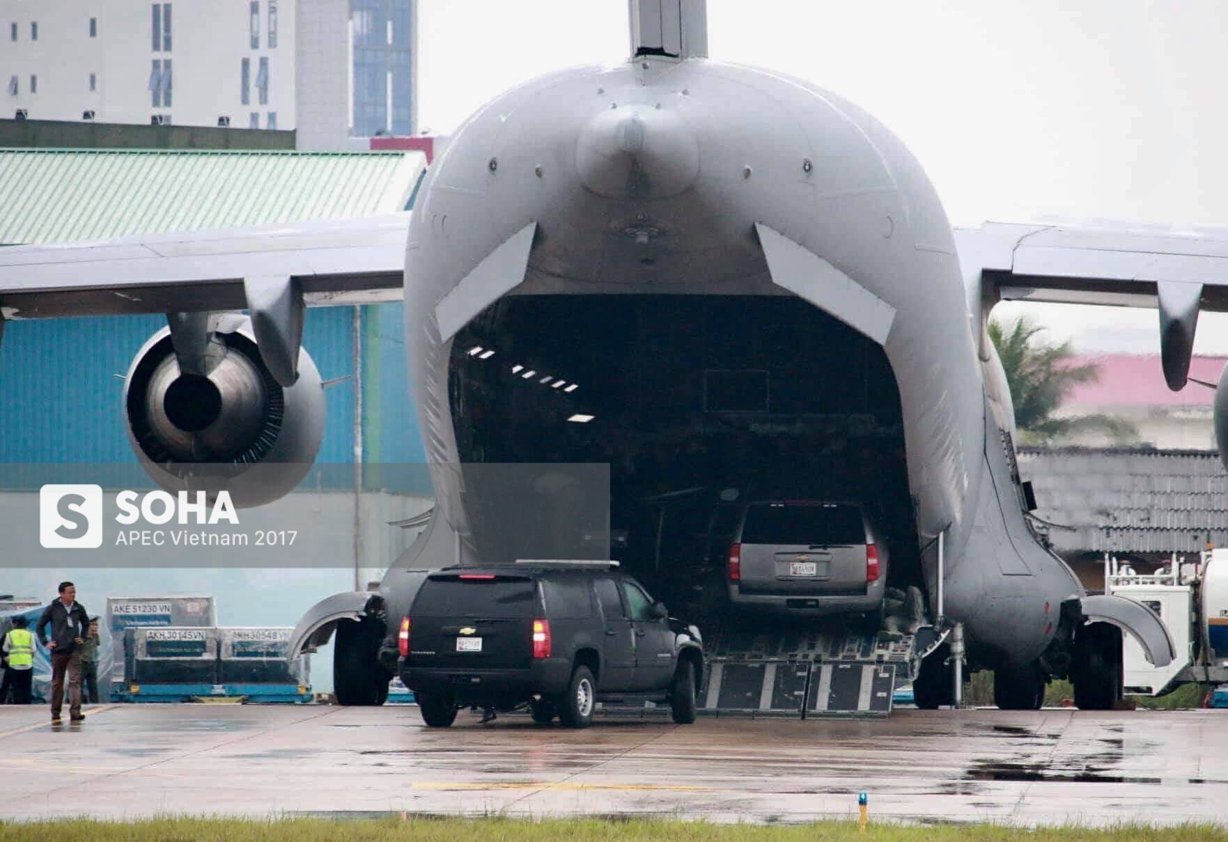 Cadillac One The Beast cùng dàn xe phục vụ Tổng thống Trump tại APEC đổ bộ Đà Nẵng - Ảnh 7.