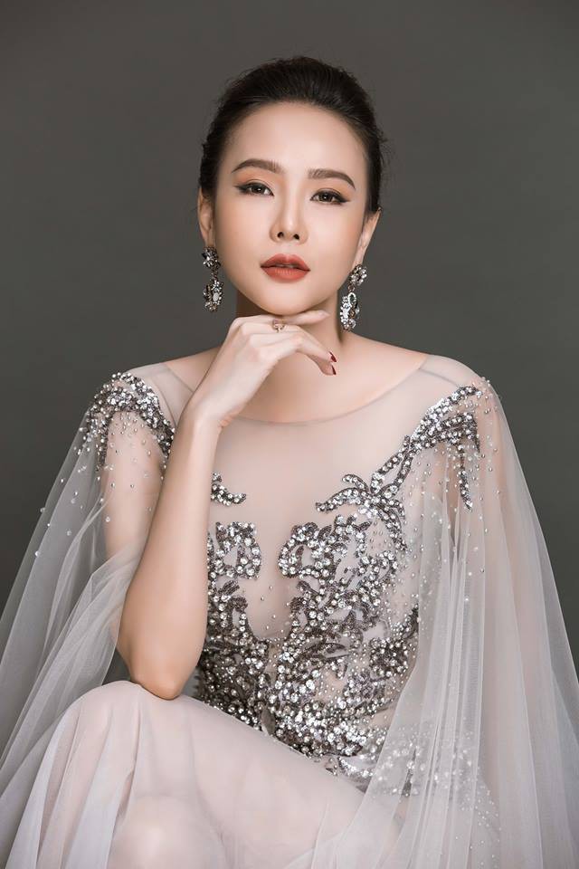 Dương Yến Ngọc xăm mình, phẫu thuật thẩm mỹ vẫn đi thi Hoa hậu Quý bà Hòa bình Thế giới - Ảnh 1.