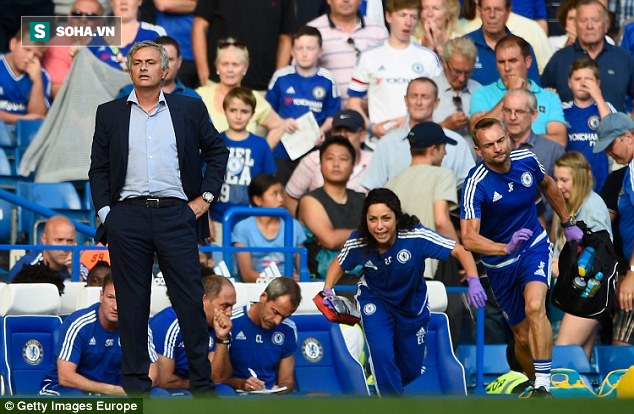 Ám ảnh vì scandal với Mourinho, nữ bác sĩ Chelsea bỏ luôn bóng đá - Ảnh 1.