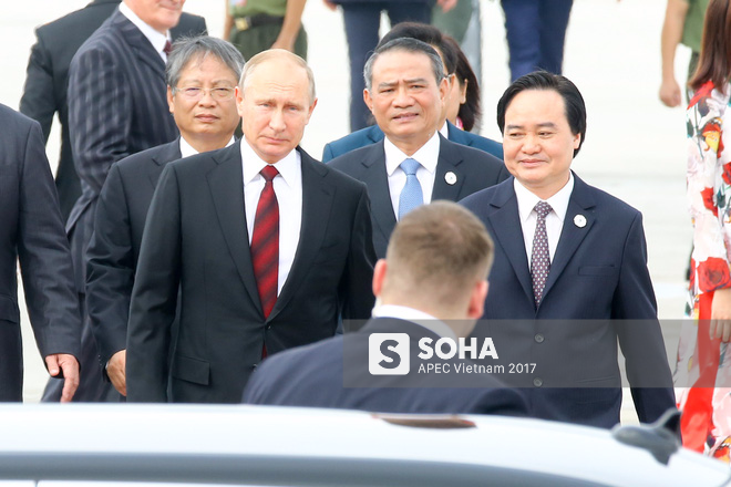 Chuyên cơ IL-96-300PU đưa tổng thống Nga Putin tới Đà Nẵng dự APEC - Ảnh 4.