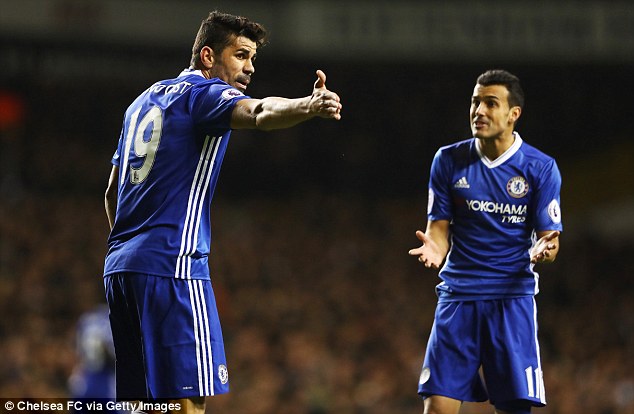 Đằng sau việc Costa và Pedro cãi vã ngay trong trận gặp Tottenham - Ảnh 4.
