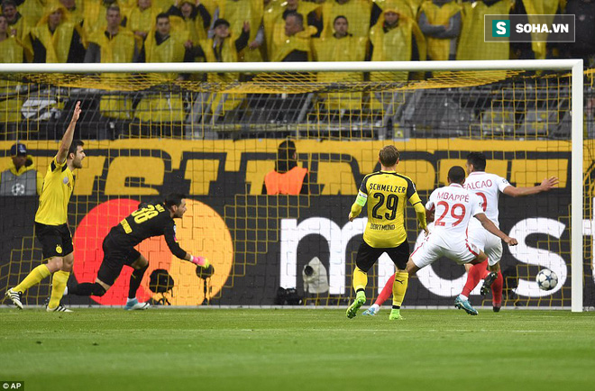 Ghi bàn thắng hiểm giống hệt cầu thủ HAGL, sao U20 Pháp giúp Monaco đánh bại Dortmund - Ảnh 1.