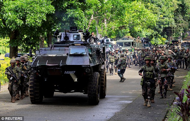 Philippines đã triển khai những vũ khí nào chống phiến quân thân IS? - Ảnh 2.