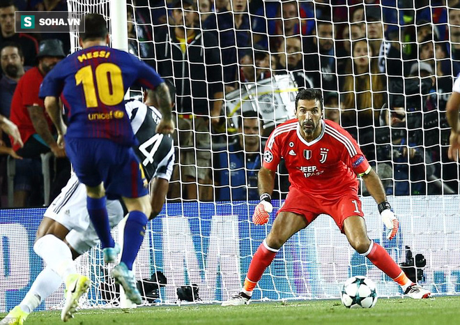 3 lần giỡn mặt Buffon, Messi giúp Barcelona đè bẹp Juventus - Ảnh 1.