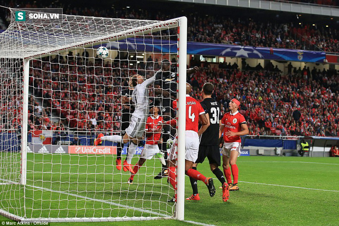 Biệt nhãn của Mourinho: Từ sai lầm, nhìn ra tài năng tương lai cho Man United - Ảnh 3.