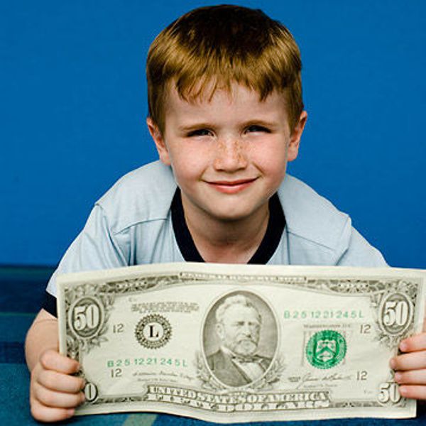 Trước tuổi lên 10, đây là 7 bài học mà mọi trẻ em cần được dạy về tiền bạc - Ảnh 5.