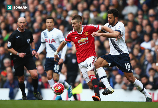 Hãy dè chừng, Mourinho đang biến Man United thành FC Hollywood - Ảnh 3.