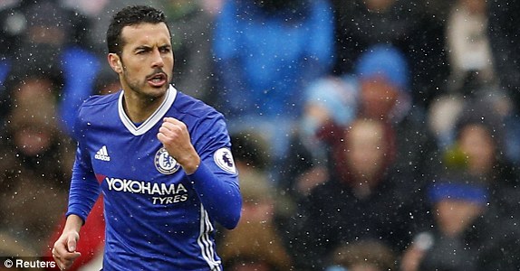 Làm điều khó tin trước Chelsea, Burnley tạm thời cứu vớt Premier League - Ảnh 2.