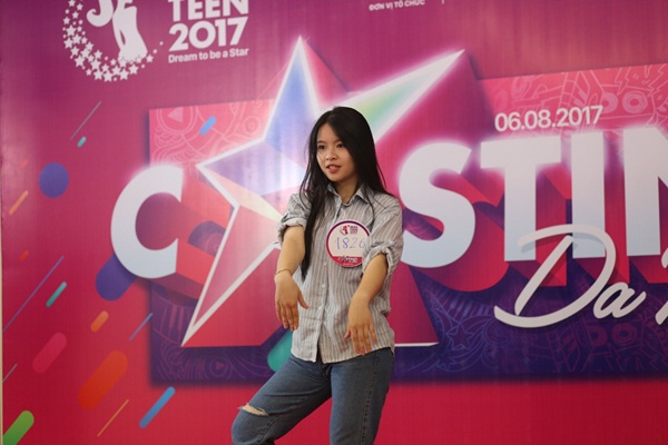 Các hot girl dự thi Miss Teen 2017 tại Đà Nẵng hát “chất”, nhảy đẹp - Ảnh 9.