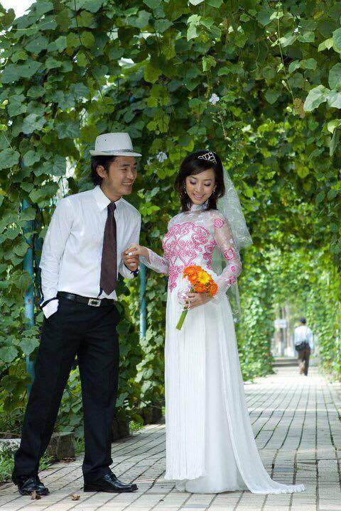 Ảnh cưới 6 năm trước của hoa hậu hài Thu Trang và Tiến Luật - Ảnh 2.