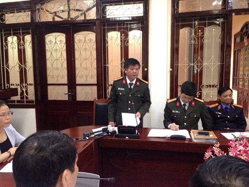 Công an Sơn La thông tin chi tiết việc bắt tạm giam 2 PGĐ Sở cùng 15 cán bộ - Ảnh 1.