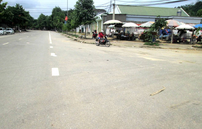 Nam thanh niên cầm nỏ săn thú ra giữa đường bắn nhiều người bị thương - Ảnh 1.