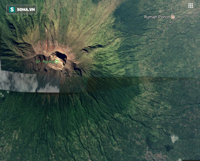 Cận cảnh núi lửa có nguy cơ phát nổ ở Bali: Hình ảnh từ vệ tinh NASA và Google Earth - Ảnh 3.