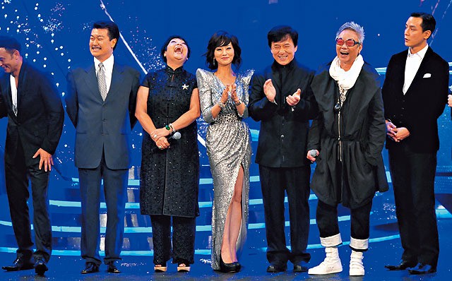 Thành Long, Chân Tử Đan đau xót đưa tiễn anh cả showbiz Hong Kong về cõi vĩnh hằng - Ảnh 8.