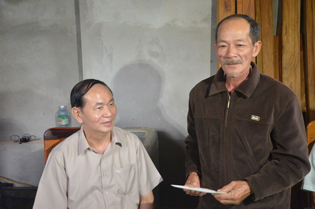 Chủ tịch nước Trần Đại Quang vào thăm người dân vùng rốn lũ Đà Nẵng  - Ảnh 5.
