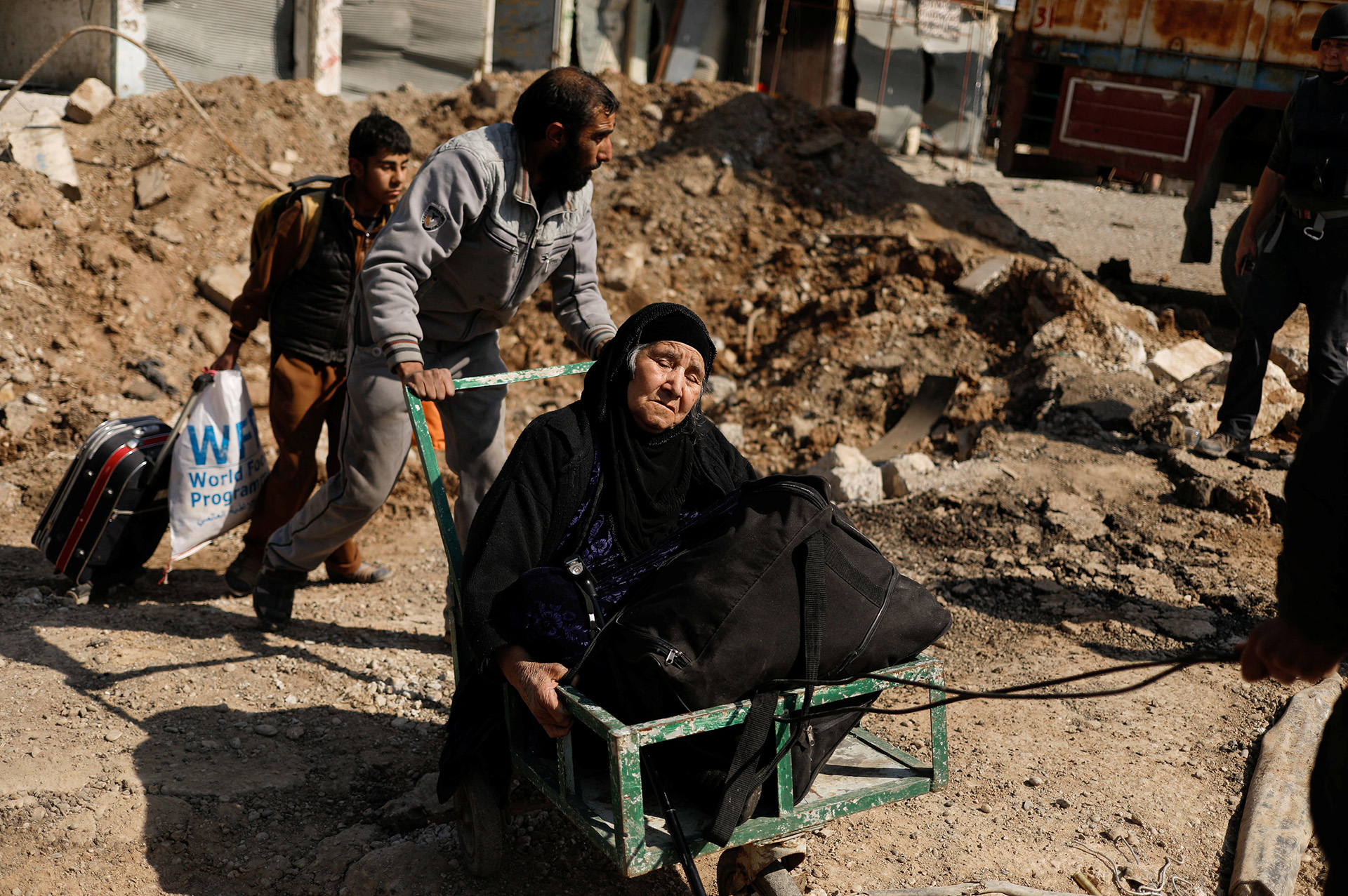 Mosul: Những khung hình ám ảnh từ cuộc khủng hoảng con tin kinh hoàng nhất lịch sử - Ảnh 18.