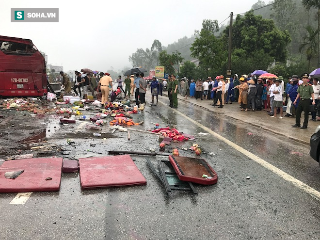 Hiện trường vụ tai nạn khiến 2 người chết, 6 người bị thương ở Hà Tĩnh - Ảnh 6.