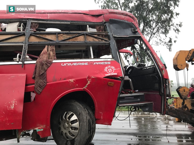 Hiện trường vụ tai nạn khiến 2 người chết, 6 người bị thương ở Hà Tĩnh - Ảnh 11.