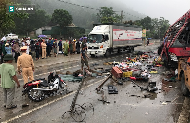 Hiện trường vụ tai nạn khiến 2 người chết, 6 người bị thương ở Hà Tĩnh - Ảnh 12.