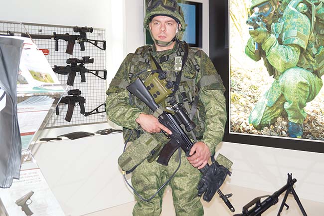 Các ứng viên trong cuộc đua giành vị trí súng trường tấn công tương lai của Quân đội Nga - Ảnh 4.