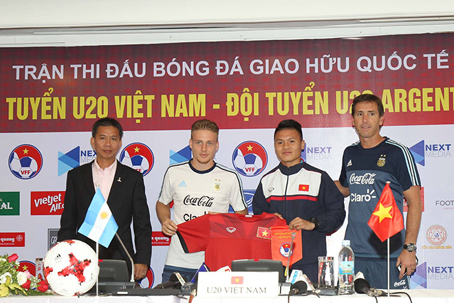 HLV Hoàng Anh Tuấn: U20 Việt Nam tập cho World Cup, không phải để đấu với Argentina - Ảnh 1.