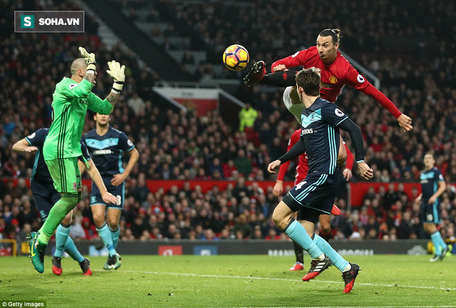 Khoe tài điều binh, Mourinho hoảng vía ngay trên Old Trafford - Ảnh 13.