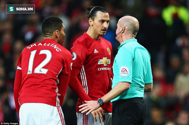 Khoe tài điều binh, Mourinho hoảng vía ngay trên Old Trafford - Ảnh 15.