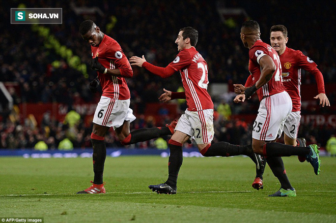 Khoe tài điều binh, Mourinho hoảng vía ngay trên Old Trafford - Ảnh 21.