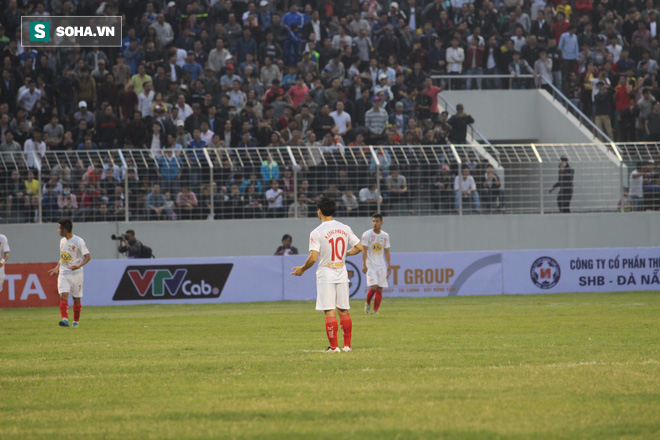 Công Phượng bất lực, hoang mang trong ngày trở lại V-League - Ảnh 10.