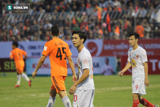 Công Phượng bất lực, hoang mang trong ngày trở lại V-League - Ảnh 11.