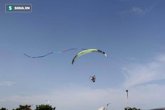 Chùm ảnh: Khinh khí cầu khổng lồ bay lượn trên bầu trời Đà Nẵng - Ảnh 7.