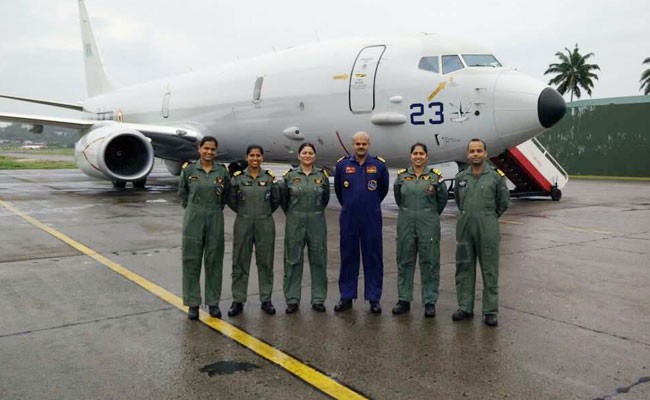 Nhiệm vụ của các phi công nữ Hải quân Ấn Độ là gì? - Ảnh 2.