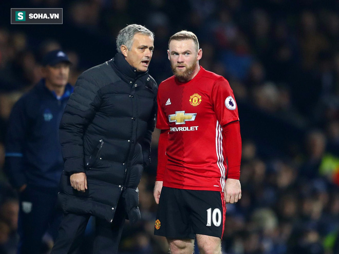 Rooney tái ngộ Man United: Khi người yêu cũ có người yêu mới - Ảnh 1.