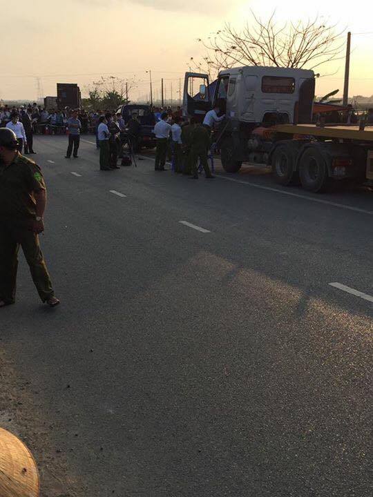 Bắc Ninh: Phát hiện thi thể đang phân hủy trong cabin xe tải - Ảnh 1.