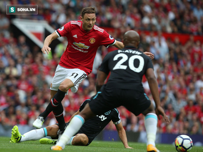 Ronaldo cay cú khi Mourinho thổ lộ ngôn tình với Matic - Ảnh 2.