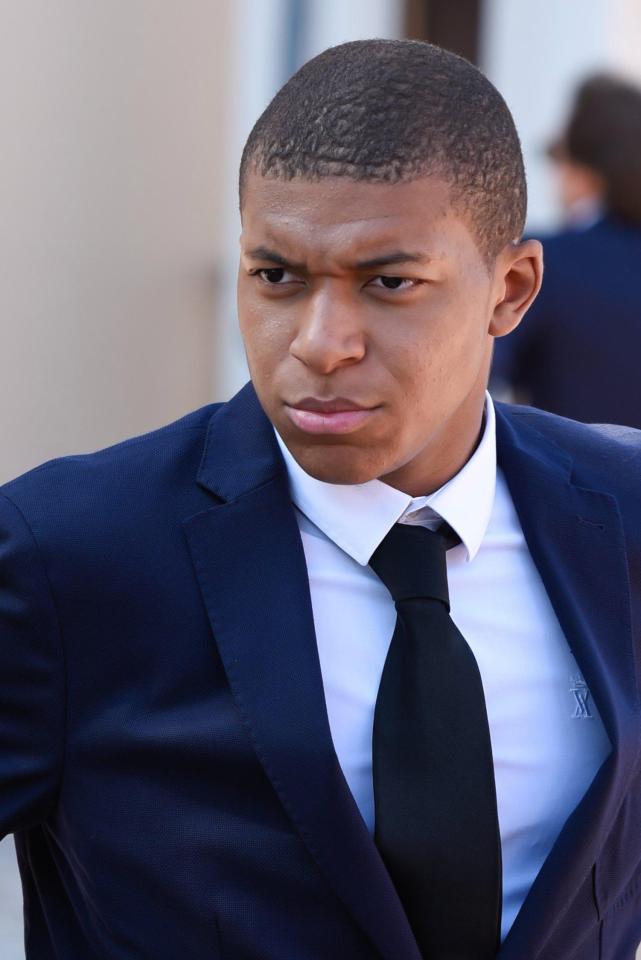 Hồ sơ chuyển nhượng 27/6: Vượt Man United, Perez đánh nhanh diệt gọn thương vụ Mbappe - Ảnh 1.