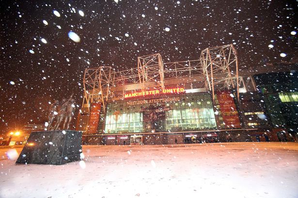 Mong thế lực siêu nhiên phá hoại trận derby, fan Man United coi chừng quả báo! - Ảnh 2.