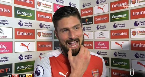 Wenger: Bàn thắng của Giroud là tác phẩm nghệ thuật. Giroud: Nhờ may mắn - Ảnh 1.