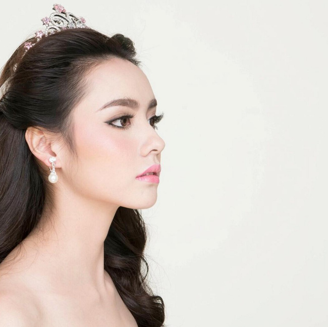 Chỉ cần xoay nghiêng mặt, Miss Teen Thái Lan đã khiến con trai đổ rạp! - Ảnh 2.