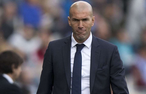 Zidane: Sergio Ramos đã bị CĐV Sevilla làm tổn thương - Ảnh 2.