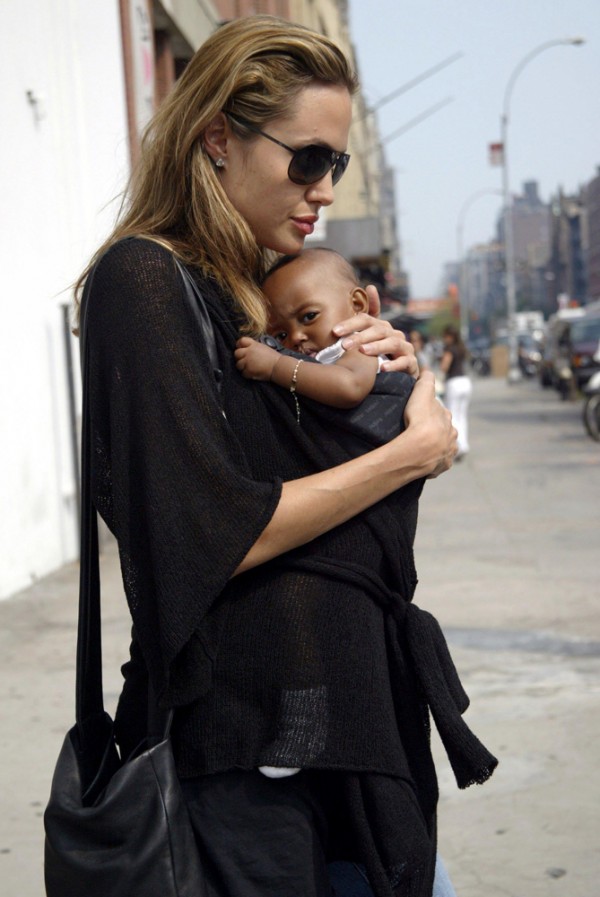 Mẹ ruột của con gái Angelina Jolie khao khát đoàn tụ với cô bé - Ảnh 1.