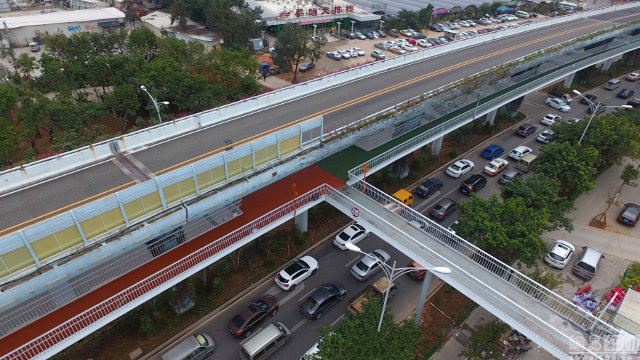 Trung Quốc khánh thành đường trên cao dài nhất thế giới dành cho xe đạp để tránh tắc đường - Ảnh 8.