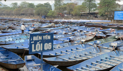 Bến Yến Chùa Hương ngày giáp Tết - Ảnh 1.