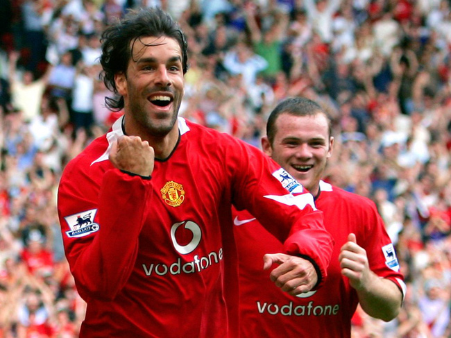 Ruud van Nistelrooy: Kẻ có niềm đam mê điên cuồng với những… bàn thắng - Ảnh 1.