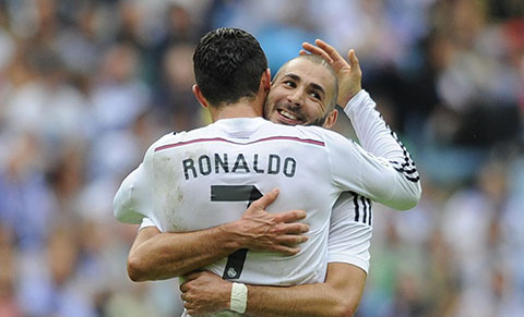 Ronaldo sa sút, Benzema đi bộ, Real Madrid biết dựa vào ai? - Ảnh 1.