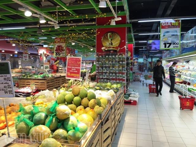 Sau Tết, rau chợ rẻ bất ngờ, siêu thị khan hàng - Ảnh 2.