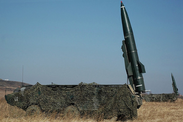 Nga chuyển lô tên lửa đạn đạo lớn nhất cho Syria - Ảnh 1.